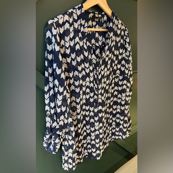 a.n.a. Navy, Gray and Cream Chevron Blouse - Picture 3 of 3